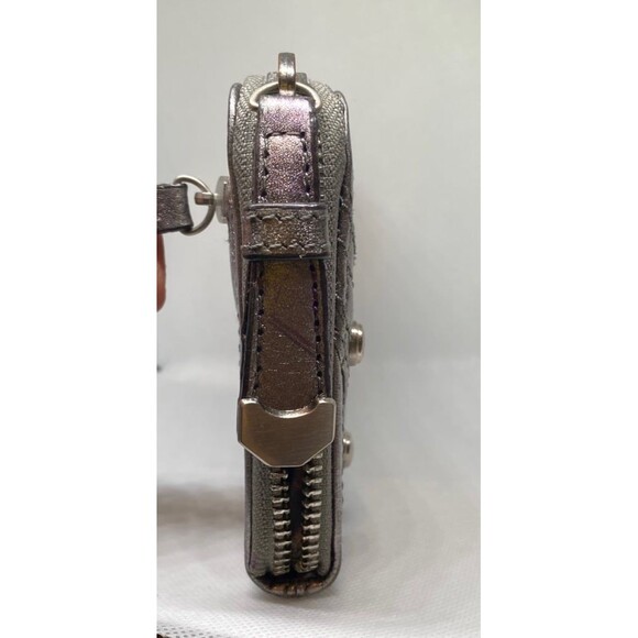 B Makowsky Leather Zip Around Wallet  Silver w Leopard Interior 8in X 4.5in - Picture 7 of 8